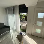 Aux Portes De Geneve